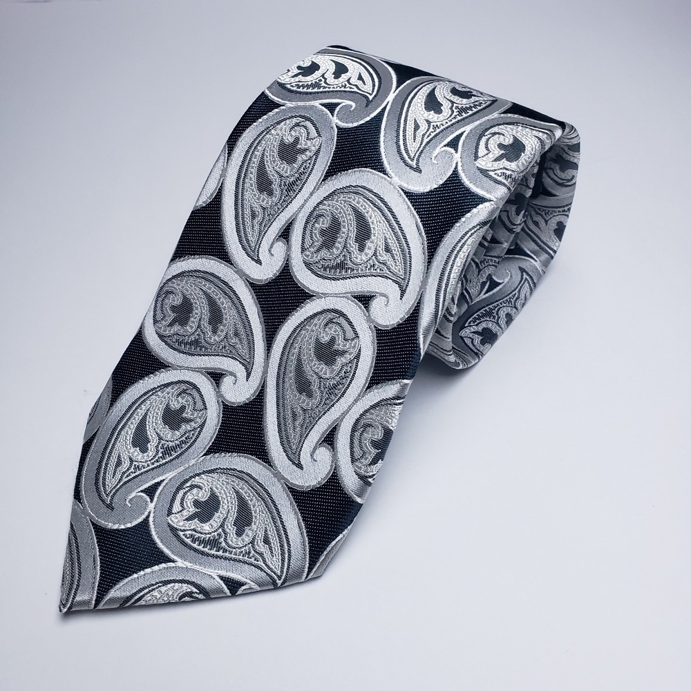 Peacock Black Paisley Men's Tie 100% Silk 58L x 3.5 Necktie